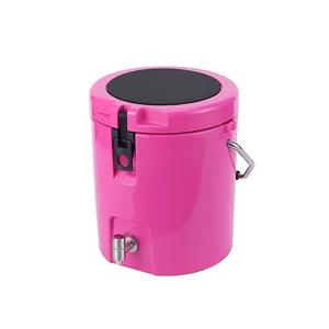 ถังน้ำแข็งแบบพกพาขนาด <span class=keywords><strong>8</strong></span> ลิตร ผลิตด้วยกรรมวิธีโรโตโมลด์ ฉนวนกันความร้อน ป้องกันการรั่วซึม พร้อมก๊อกน้ำ สำหรับกิจกรรมกลางแจ้ง แคมป์ปิ้ง กีฬา แช่ไวน์ เบียร์  แบบมีที่นั่ง  รับผลิตตามแบบ OEM - Product Image 4