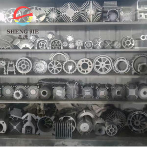 Dissipateur thermique en aluminium extrudé en forme de <span class=keywords><strong>L</strong></span> Shengjie, dissipateur thermique flexible en aluminium moulé sous pression pour lampe LED - Product Image 5