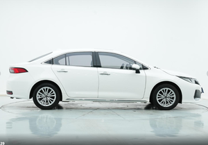 Corolla Allion 2.0L Premium 2021 Usado, Automático, Volante a la Izquierda, Interior de Cuero, Faros LED Completos, 36500km, Tracción Delantera, Sedán Familiar - Product Image 6
