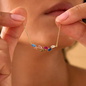 Collar con Piedra de Nacimiento Personalizada, Joyería Familiar, Delicado Collar para Mamá, Regalo Significativo - Product Image 4