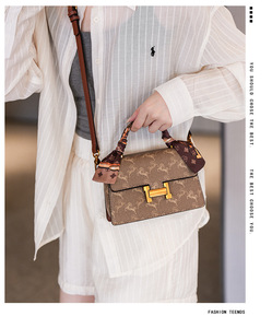 Nouveau <span class=keywords><strong>Sac</strong></span> Carré Léger de Luxe Été 2026 pour Femme – <span class=keywords><strong>Sac</strong></span> à Bandoulière Polyvalent Haut de Gamme avec Chaîne - Product Image 6