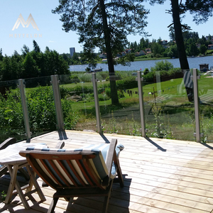 Ringhiera in Vetro Senza Telaio per Balconi e Terrazze Design con Profilo a U in Alluminio per Scale e Progetti Esterni - Product Image 2