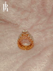 Bague de fiançailles RIZTA JEWELS de luxe en or blanc 14 carats avec diamant de laboratoire taille ronde et pierres latérales couleur D pour femme - Product Image 4