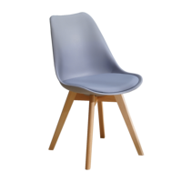 Chaise de salle à manger en plastique au design français moderne avec revêtement en cuir et pieds en bois naturel pour la salle à manger à domicile