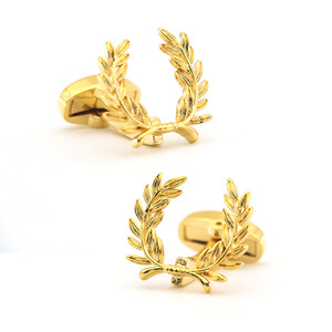 Conjunto de accesorios de joyería de moda Gemelos de lujo chapados en oro al por mayor para hombres - Product Image 1