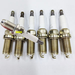 Bujía de fábrica HUAXI, motor automático de alta calidad 90919-01192, bujía para <span class=keywords><strong>DENSO</strong></span> <span class=keywords><strong>IK16</strong></span> para TOYOTA Yaris Vitz Car - Product Image 1