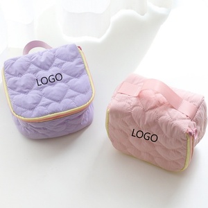 Bolsa de Cosméticos Portátil Personalizada de Estilo Coreano, Súper Linda, Fresca y Encantadora, de Poliéster con Cierre y Asa Suave - Product Image 1