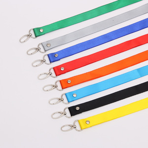 Cordón de Poliéster con Gancho Metálico de 2 cm de Grosor, Impresión Jacquard Offset, para Tarjetas de Identificación, Exposiciones, Insignias de Marca, Permisos de Trabajo - Product Image 1