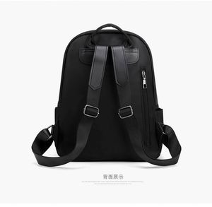 Échantillon gratuit 2023 : sac à dos tendance et stylé pour femmes de bureau, en polyester, convertible en sac à bandoulière - Product Image 4