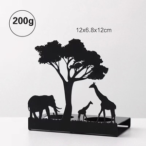 Lanterne en fer forgé noir style africain en forme d'éléphant pour décoration intérieure et présentation de bougies - Product Image 3