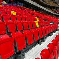 Gradins télescopiques motorisés Avant Sports avec sièges de stade pliables pour salle de sport et arène événementielle polyvalente