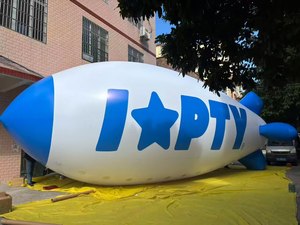 Ballon publicitaire gonflable géant en PVC en forme d'avion pour événements promotionnels et décoration extérieure - Product Image 1