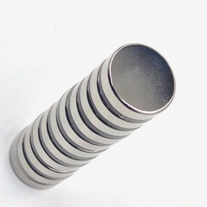 Aimants en néodyme super puissants N35 N38 N40 N42 N45 N48 N50 N52 20*3mm, mini aimants pour réfrigérateur, aimants plats haute puissance - Product Image 4