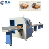 BUNCHING CNC 45 und 90 Grad Dreieck-Holzabschnittsäge Quadratische Holz-Gehrungssäge für Möbelproduktion