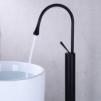 Ensemble de robinet de baignoire sur pied en laiton noir à poignée unique pour robinet de baignoire d'eau froide et chaude de salle de bain
