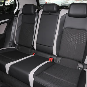 Volkswagen <span class=keywords><strong>Golf</strong></span> <span class=keywords><strong>8</strong></span> Véhicule 280TSI DSG R-Line Direction à Gauche Taille Pneu R17 Toutes Options Berline 5 Places Essence Nouveau Véhicule Volkswagen - Product Image 5