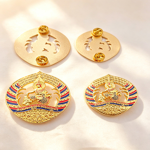 Pin de solapa de aleación de zinc con logotipo personalizado, insignia de metal esmaltada, broche de seguridad para decoración de ropa y bolsos. - Product Image 6