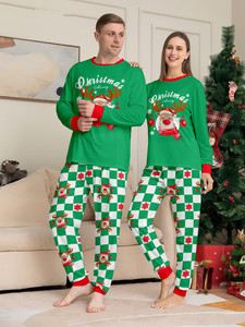 Conjunto de Pijamas de Natal Personalizados com Estampa de Rena Verde de Manga Longa para Família - Product Image 2
