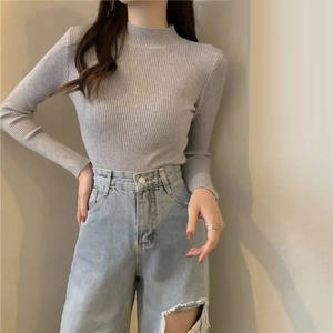 K102 Pull à col roulé tricoté de couleur unie pour femmes avec manches régulières, chaud et décontracté pour la saison printanière - Product Image 5