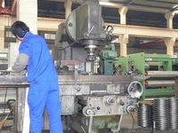 Haute efficacité équipement d'assemblage de filtre de poche machine d'assemblage automatique