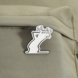 Pins de esmalte de personajes de animación de comedia italiana, caras divertidas, poses dinámicas, broche de dibujos animados, insignia de solapa, venta al por mayor - Product Image 3