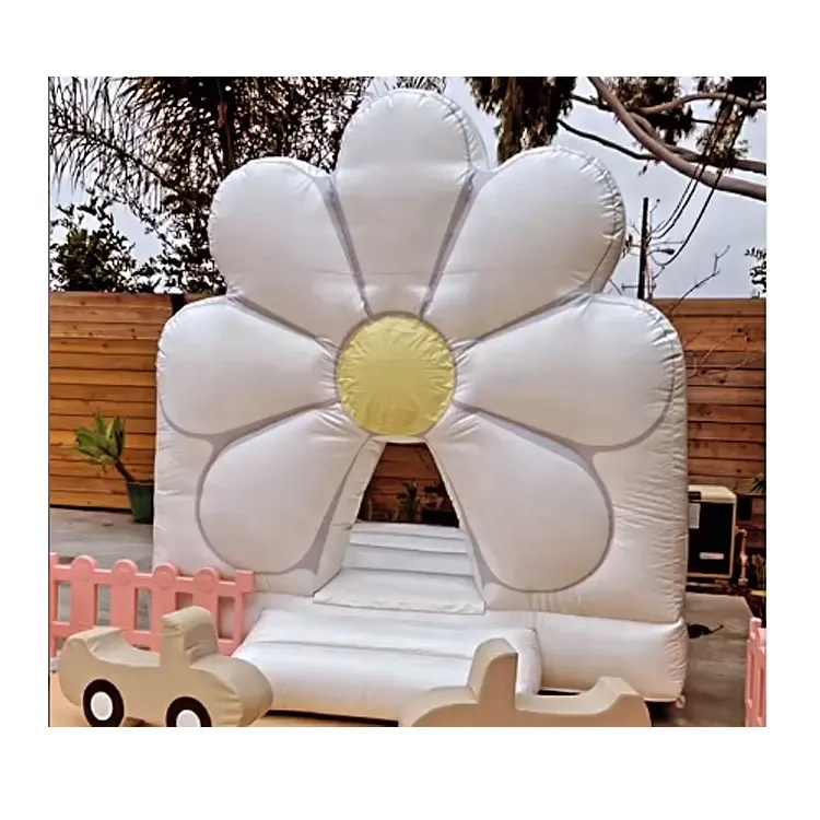 Commerciële Grote Opblaasbare Springkasteel Volwassen Bloem Bruiloft Witte Bounce Huis Jumper
