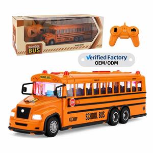 Voiture télécommandée 2,4 GHz 4 canaux jaune, <span class=keywords><strong>bus</strong></span> télécommandé pour enfants, jouet pour garçons avec lumières et sons - Product Image 1