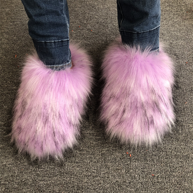 Pelliccia sintetica di procione color lilla chiaro