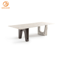 Table à manger rectangulaire moderne de luxe, nouveau design, base en métal + marbre, marbre blanc de Carrare, 8 places