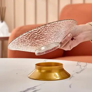 İskandinav tasarım lüks PET meyve tabağı tabanı ve yüksek Stilts yuvarlak şeffaf aperatif çanak ev için sürdürülebilir yaratıcı