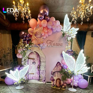Décoration de mariage LEDA Butterfly LED, accessoires métalliques pour scènes, cérémonies, salles et fêtes - Product Image 1