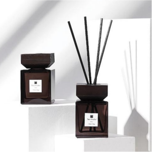 Difusor de Aromas para <span class=keywords><strong>el</strong></span> Hogar con Tapa de Madera, Logotipo Personalizado, Aroma Love Language, 100ml 150ml 200ml - Product Image 1