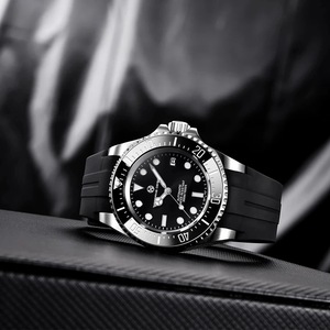 Reloj de Buceo Automático para Hombre Pagani Design, Resistente al Agua 300M, Luminoso, con Fecha, Caja de Acero Inoxidable, Correa de Goma de 16mm de Grosor - Product Image 4