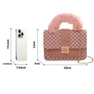 Bolsa de mão luxuosa para celular feminina, bolsa quadrada pequena de lã de cordeiro de inverno em PU, bolsa mensageiro com corrente de ombro personalizada, estoque em estoque