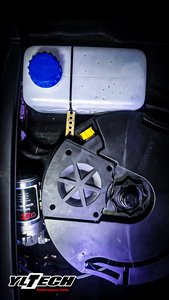 Kit de Resistencia al Calor Avanzado para Carreras de Autos con Sistema Integrado de Enfriamiento por Agua y Metanol y Tecnología de Sistema de Inyección - Product Image 3