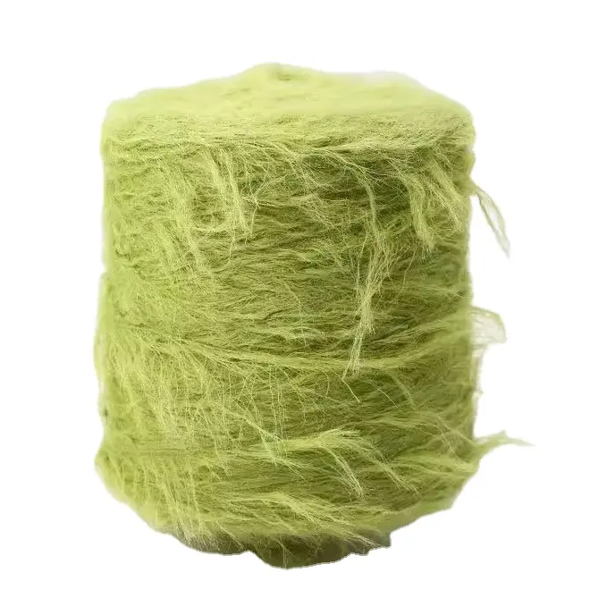 Ventes directes d'usine de haute qualité 100% Nylon 10cm fil de couleur cristal cheveux longs imiter fil de vison fil de plume pour le tricot