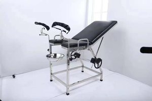 4 Patas 8 patas OEM <span class=keywords><strong>Hospital</strong></span> cama obstétrica médica Rosa negro Acero inoxidable ginecológico cama de entrega manual con volantes - Product Image 5