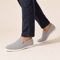 Chaussures décontractées pour hommes en cuir, style mocassins, bleu marine, semelle blanche, basses, respirantes, pour la marche, directement de l'usine