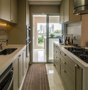 Armoire de cuisine en bois robuste Armoire compacte équipée de tiroirs <span class=keywords><strong>Kitchenette</strong></span> murale peu encombrante pour cuisines de petits appartements - Product Image 1