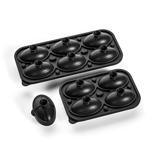 Nuevas formas divertidas de silicona grandes de 2,2 pulgadas, regalos de fútbol novedosos, moldes de bolas de hielo de esfera redonda artesanal para whisky - Product Image 2