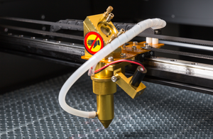 เครื่องแกะสลักและตัดด้วยเลเซอร์สำหรับงานไม้ Reci <span class=keywords><strong>100W</strong></span> ระบบควบคุม Ruida สภาพใช้งานแล้ว พร้อมหลอดเลเซอร์ มอเตอร์ <span class=keywords><strong>ปั๊ม</strong></span> และส่วนประกอบหลัก - Product Image 5