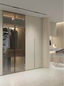 Armario con Puertas Corredizas de Vidrio Personalizable, Ideal para Guardar Ropa en el Dormitorio - Product Image 4