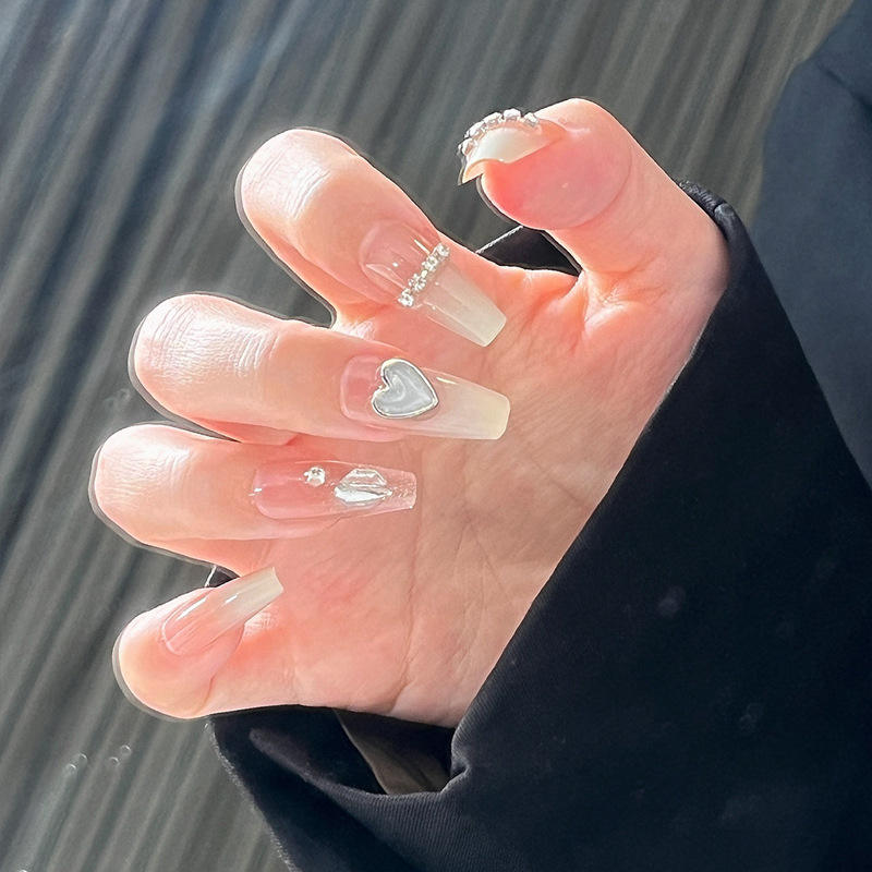 BY1206หัวใจเต้านมที่ละเอียดอ่อน