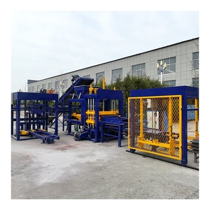 Machine à blocs de béton automatique Qt4-<span class=keywords><strong>15</strong></span>, machine de fabrication de parpaings automatique - Product Image 1