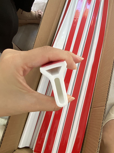 Bande de silicone anti-fuite d'eau de 1 mètre pour salle de bain, cuisine, <span class=keywords><strong>dalle</strong></span>, coin, seuil, barrage d'eau, bande de protection pour carrelage de <span class=keywords><strong>sol</strong></span> de <span class=keywords><strong>douche</strong></span> - Product Image 4