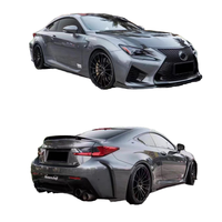 Kit carrosserie en fibre de carbone pour Lexus RCF, comprenant un diffuseur avant, un spoiler, des jupes latérales et un capot.