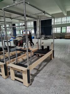 Equipo de Pilates Cadillac Reformer, Torre de Trapecio y Cama Elina de Madera para Club en Casa, Producto en Promoción - Product Image 2