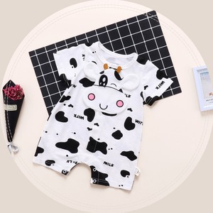 畅销婴儿爱心服装批发2岁印花牛图案婴儿服装连裤 - Product Image 3