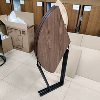 Table ronde pliante en bois pour l'extérieur, jardin, salle à manger, mariage, table pliante pour événements avec roulettes