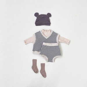 Ivy41747A Conjunto de Ropa Otoñal para Niños Europeos, Conjunto de Chaleco y Pantalones Cortos a Cuadros de Punto para Bebés y Niños, Venta al Por Mayor - Product Image 3